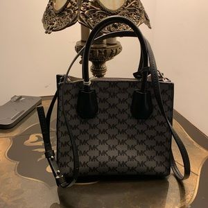 Michael Kors Mercer Heritage Signature Convertible Tote Handbag New BNWOT